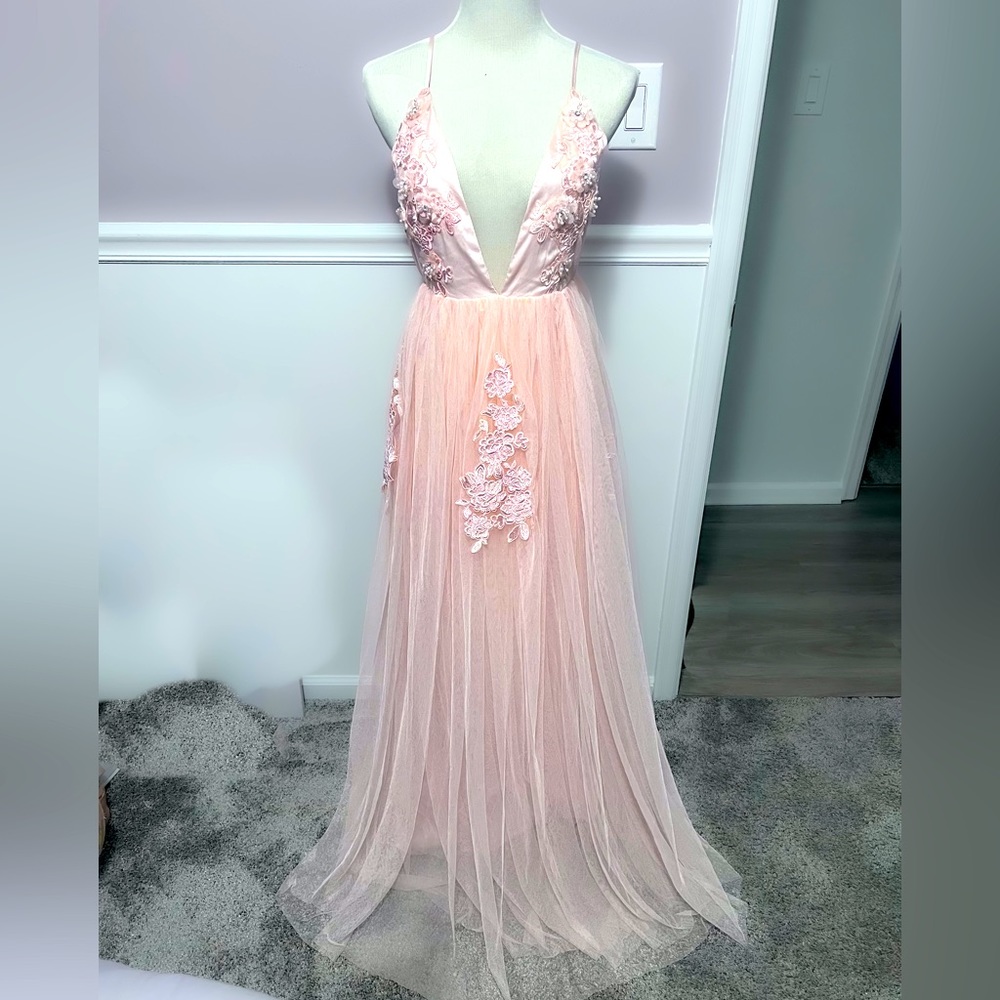 Forever 21 tulle and sequin appliqué dress